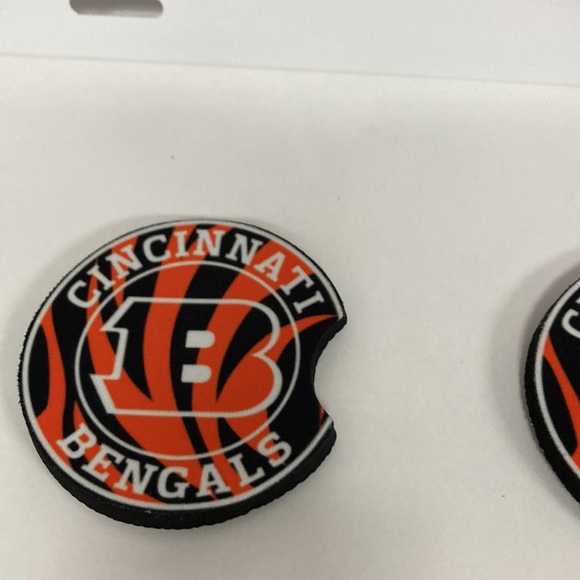 Cincinnati Bengals License Plate With Cup Holder Inserts - Picture 6 of 7